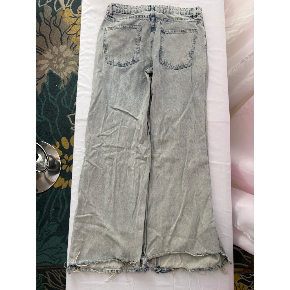 Zara Mens Light Wash Wide Leg Jeans Raw Hem Acid Wash Denim Size 32 - Picture 4 of 6